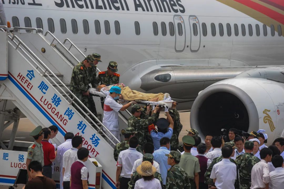 汶川地震15周年记录图片,汶川地震这些画面让人噙满泪水