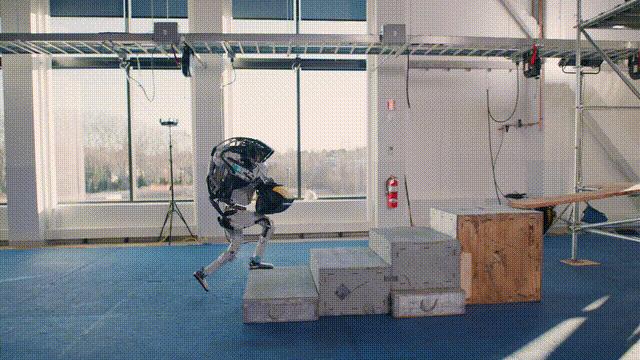 抢滩人形机器人产业赛道,抢滩机器人