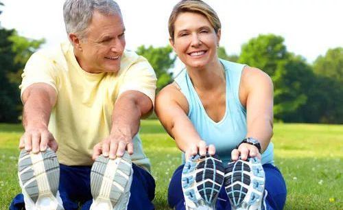 70多岁老人脚后跟麻是什么原因,老人早上起床脚后跟疼是怎么回事