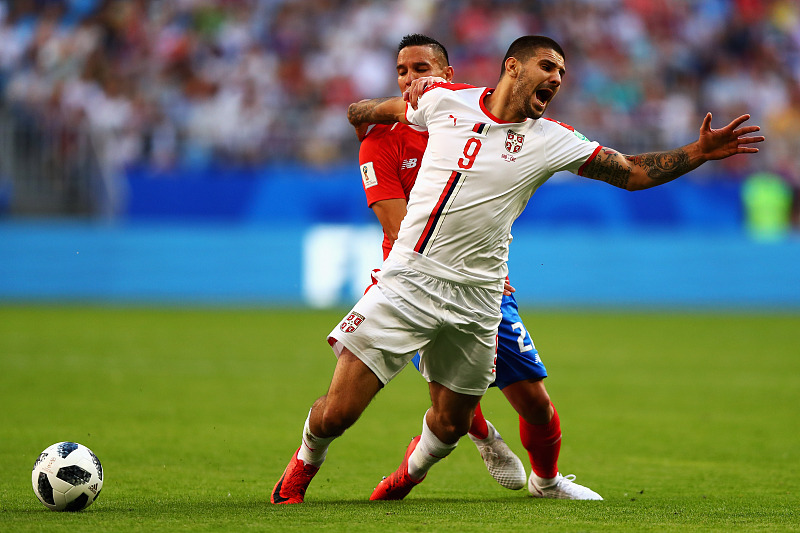 c罗国家队95分钟绝杀完整版,c罗的巅峰期和梅西谁更强