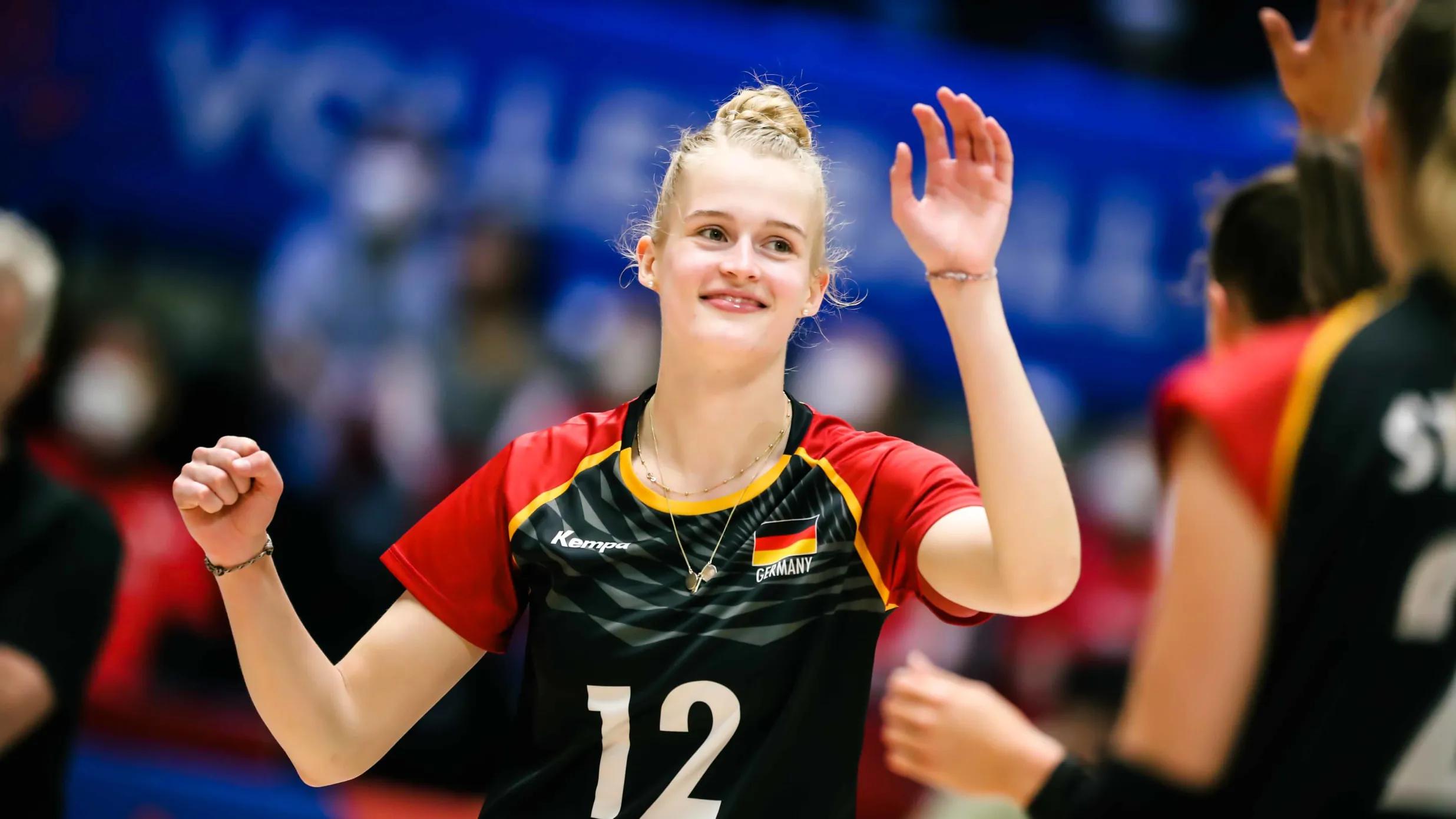 世界女排联赛积分榜最新战况,世界女排联赛最新战报个人