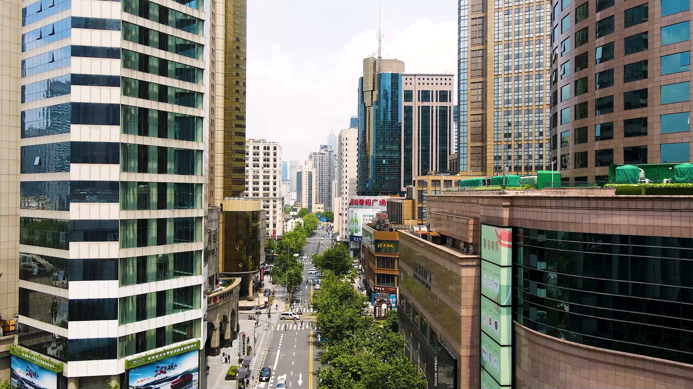 上海迪士尼北京环球客流对比,为什么上海迪士尼比北京环球成功