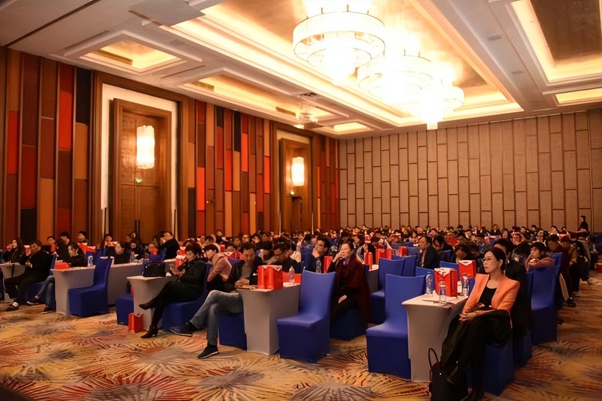 一场成功的招商会现场,招商会如何现场成交