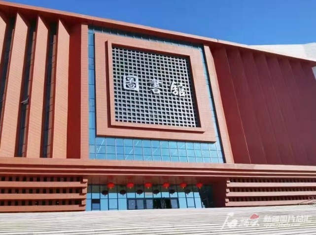 新疆大学博达校区图书馆视频,高颜值大学图书馆