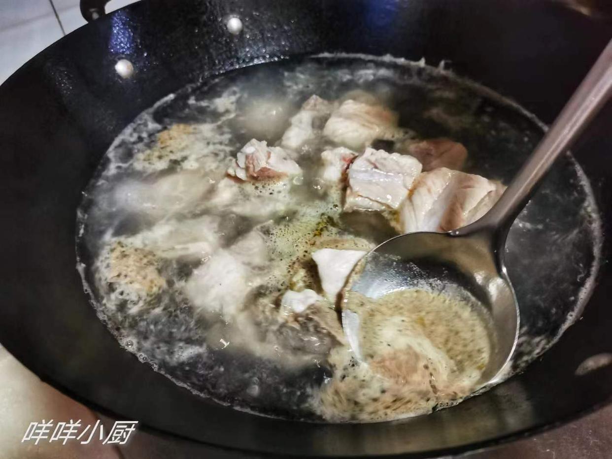 秘制私房红烧排骨做法吃过还想吃,经典红烧排骨的正宗做法