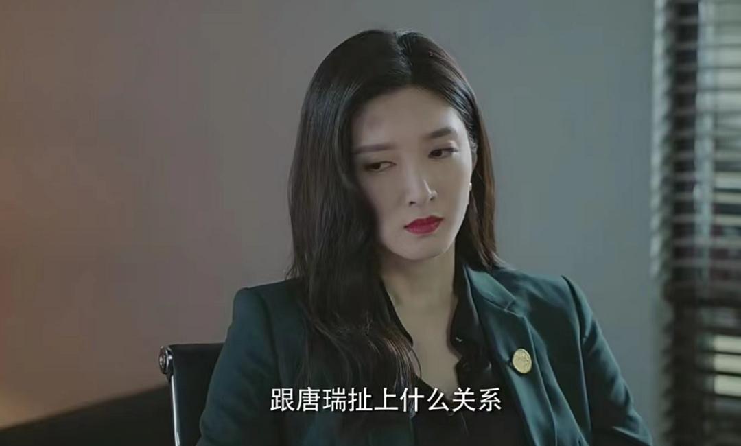 一集翻车，两集接吻，这剧的工业糖精真的不甜