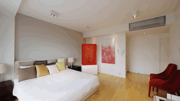 亚洲顶级藏家的4层海滨之家：挂满30件珍藏，审美一流