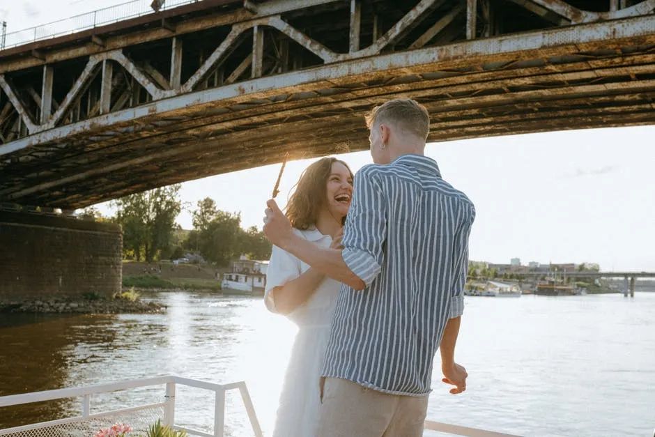 男女吵架后冷战时的真实心理,男女吵架需要冷静下来一起解决