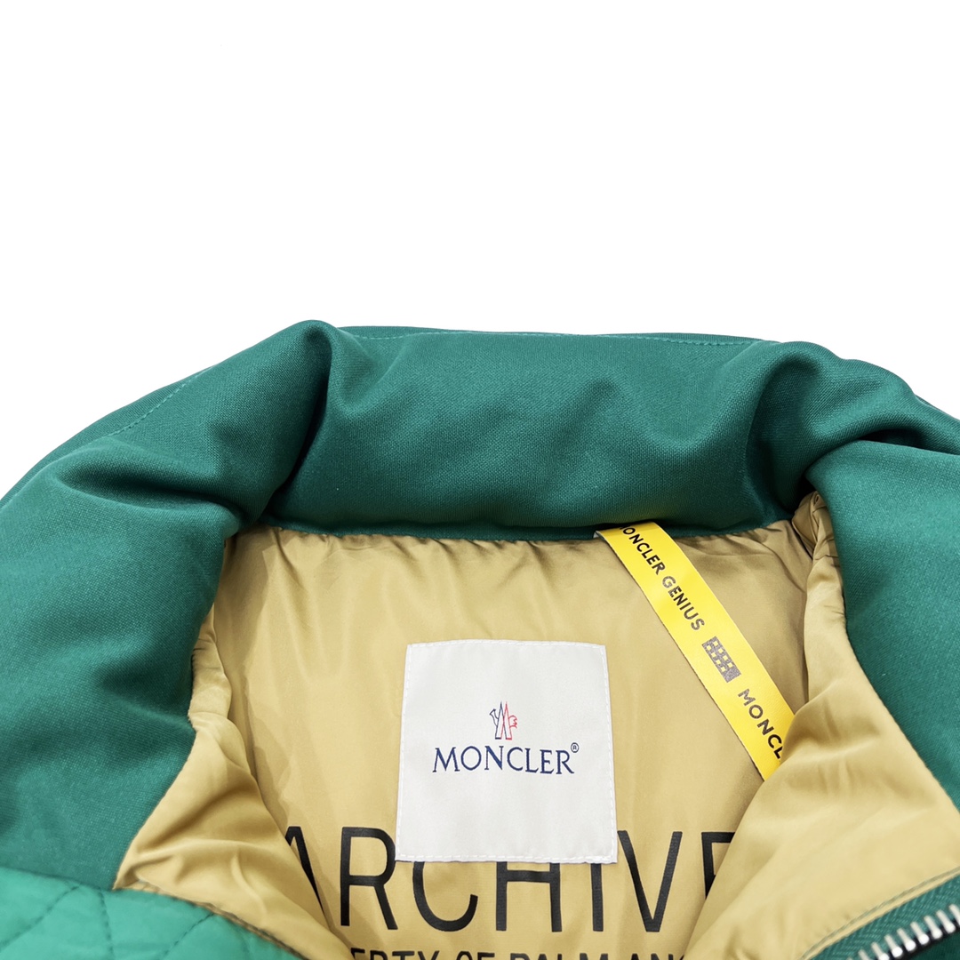 monclerxpalmangels联名款,moncler羽绒服蓝红白刺绣款