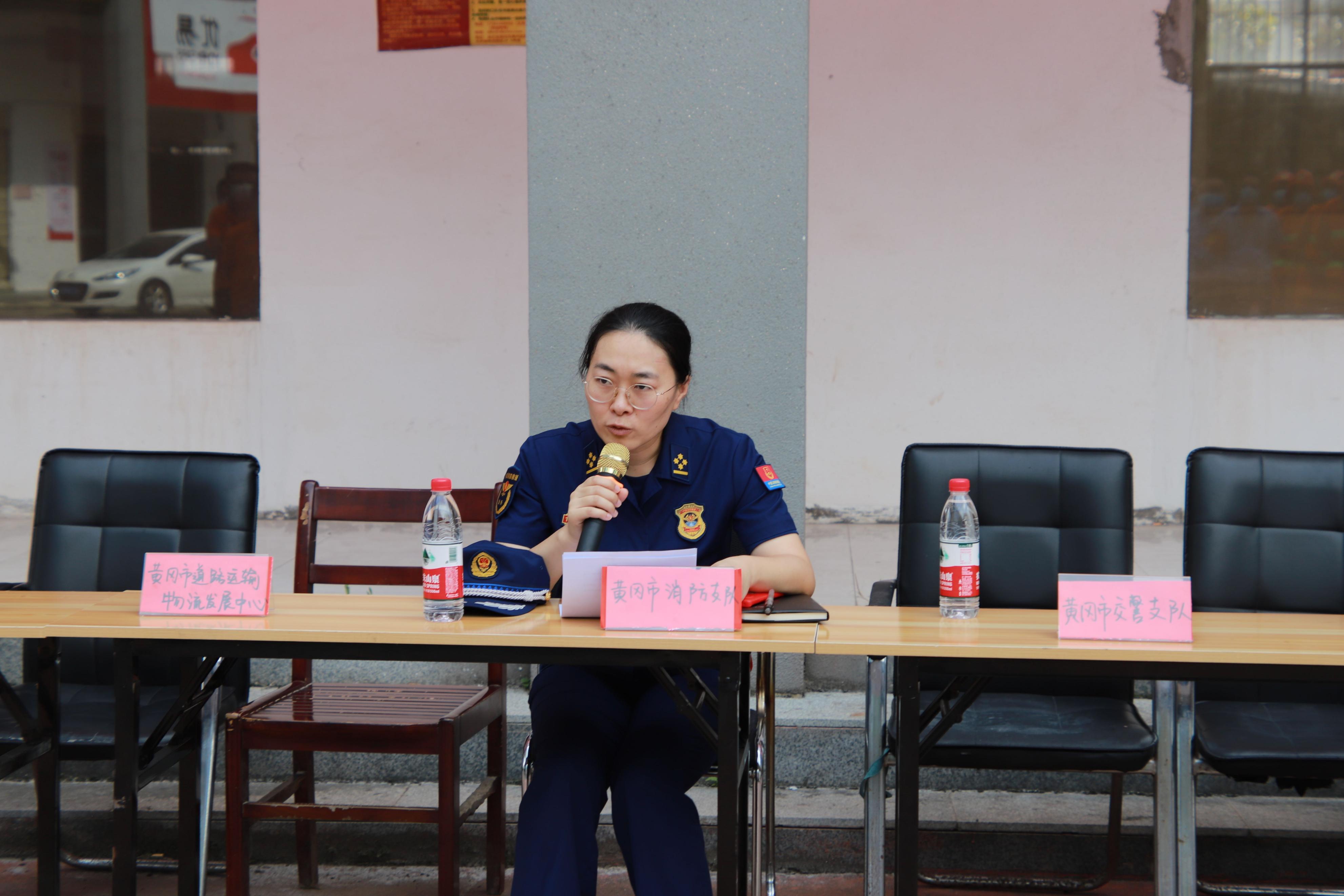 我学会了使用微波炉,我学会了使用电水壶