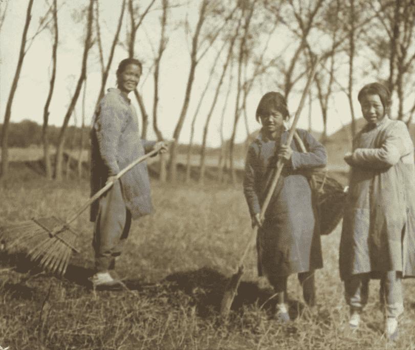 【晚清*楼青**风情】*楼青**女媚态撩人，丰乳肥臀，魅力四射！