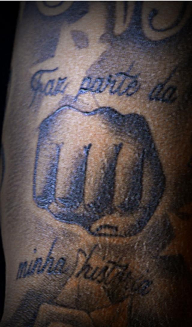 内马尔纹身全过程,内马尔的纹身