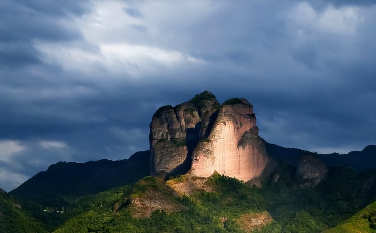 中国比较难爬的10座山,中国名山难爬排行
