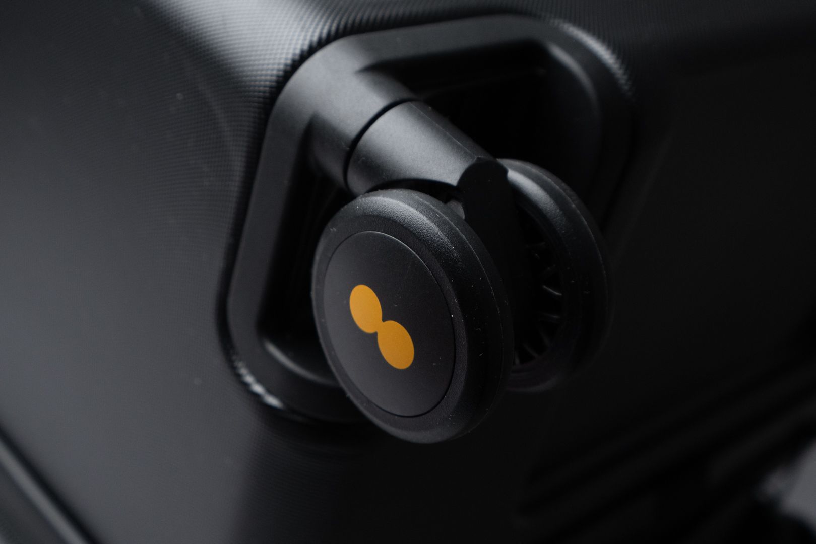 巨能装箱包,巨能装的车旅行车