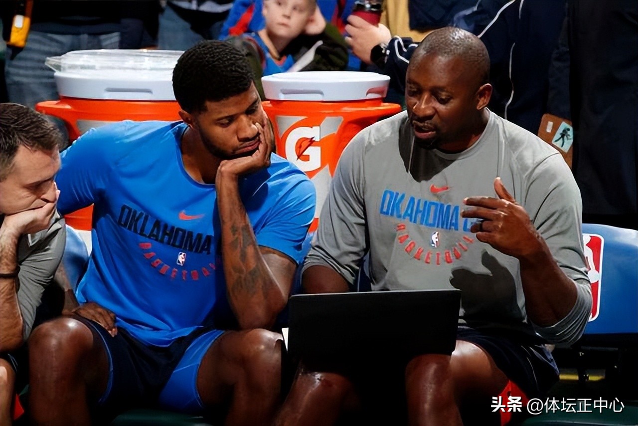 字母哥被格里芬隔扣卡点,雄鹿格里芬年薪