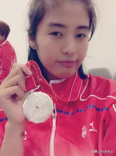 赵丽娜oppo,赵丽娜代言荣威