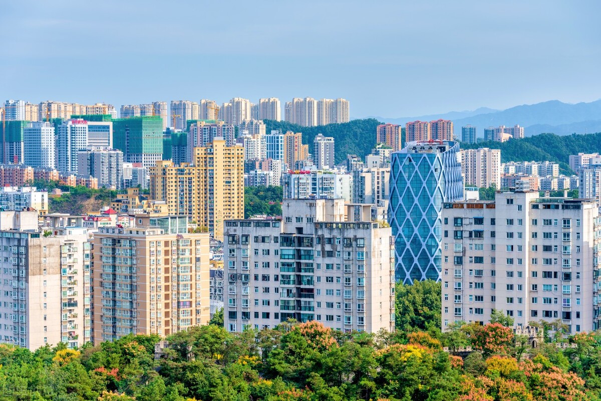 十堰和武汉哪个更有发展潜力,武汉和十堰面积