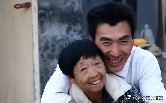 26岁东北小伙娶45岁媳妇,28岁小伙娶60岁老奶奶20年后现状