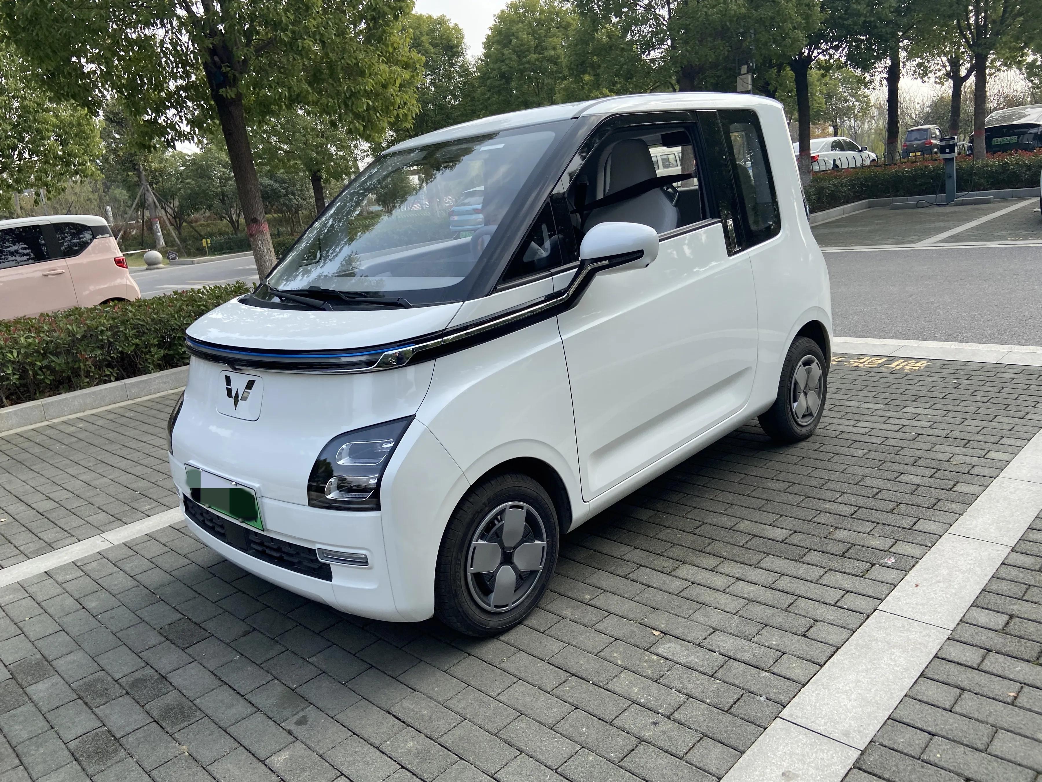 陪闺蜜打卡日料店,我的闺蜜我来宠