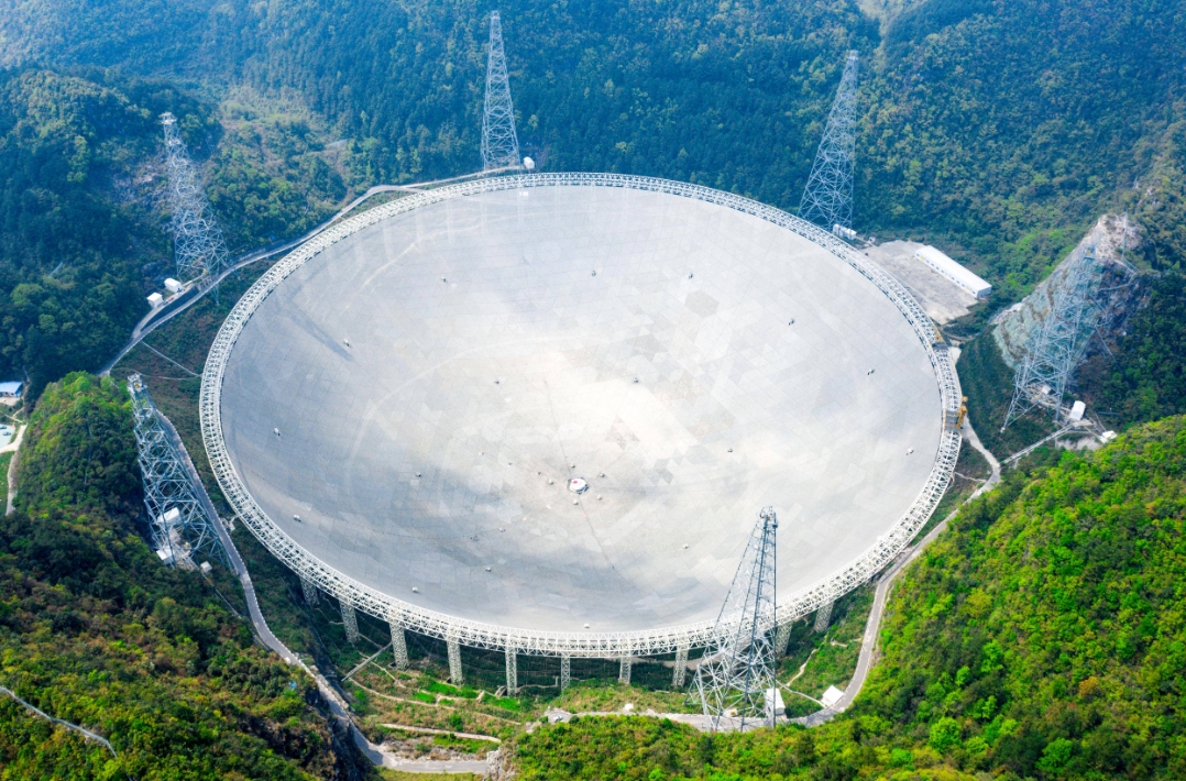 中国天眼怎么防暴雨,中国天眼下雨了怎么排水