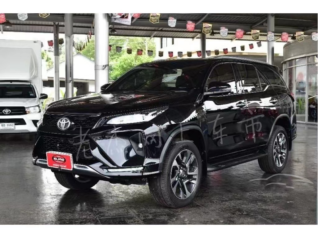 丰田霸道黑武士炫酷视频,最新版丰田奔跑者图片