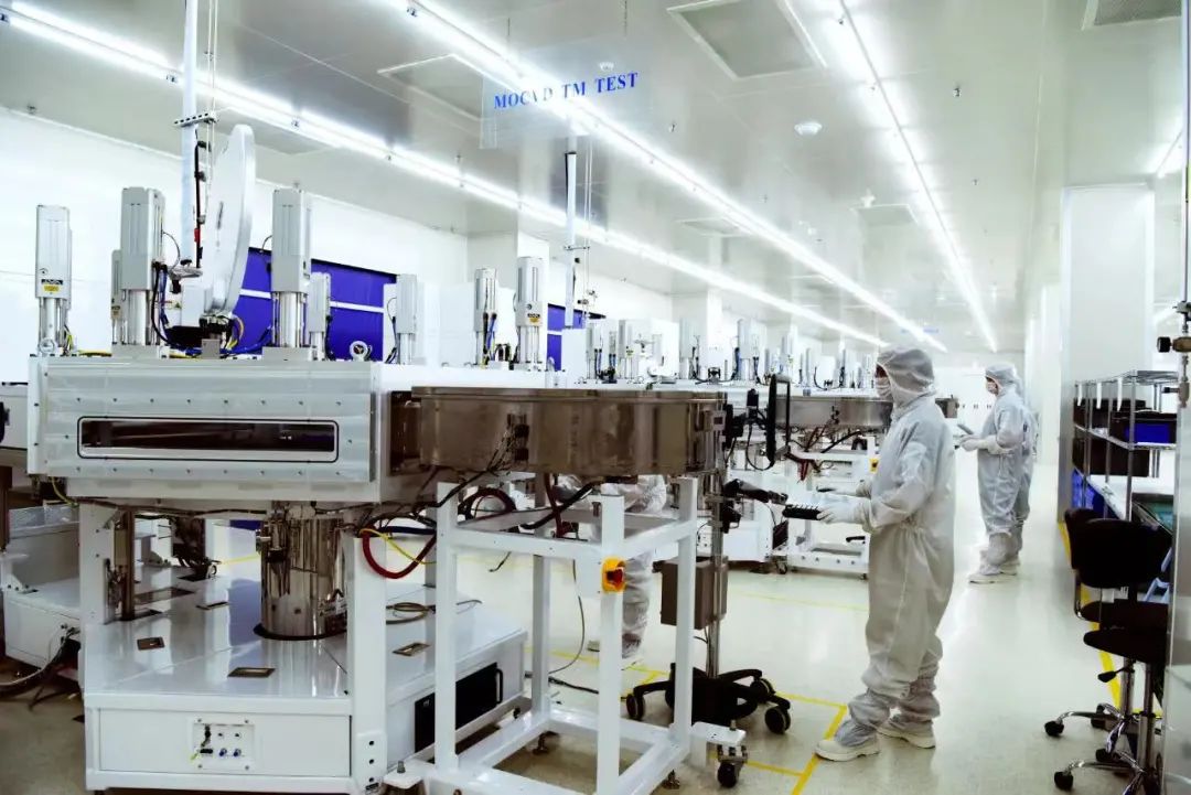 奋力勇攀高峰,奋力新跨越勇攀新高峰