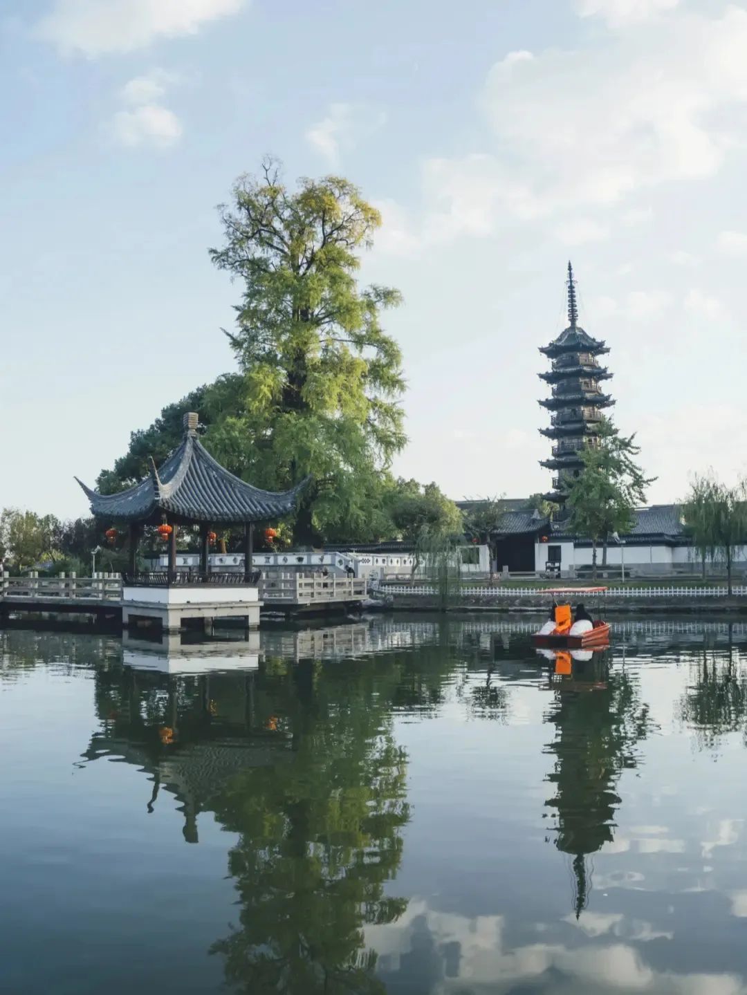 常熟银湖园林古典别墅,常熟四大私家园林