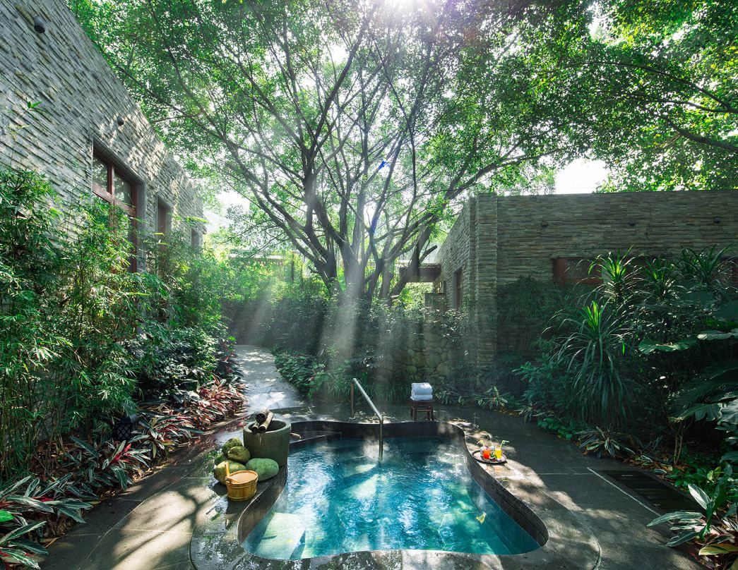 广东最值得推荐的温泉度假村,广东第一峰温泉是真温泉