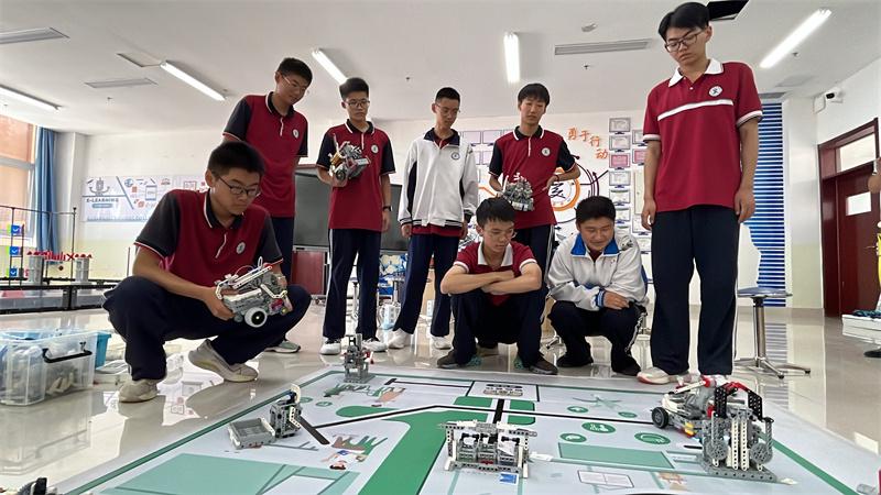 挑战赛包揽前三名！*安泰**实验中学学子将代表我省出征国赛