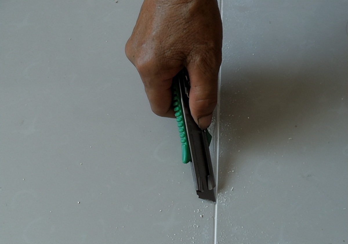 铺好瓷砖到底应该不应该美缝,铺瓷砖到底需要不需要美缝呢