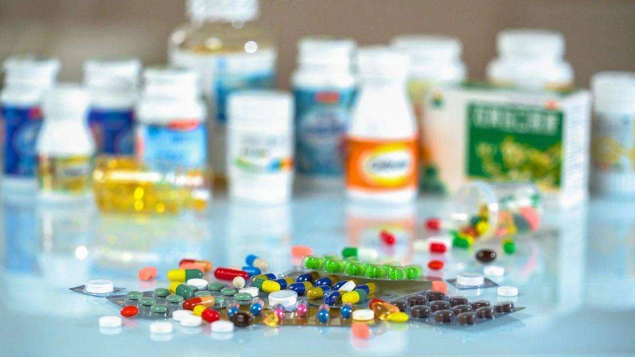 青蒿素抑制癌细胞的增长 (青蒿素16小时杀死癌细胞)