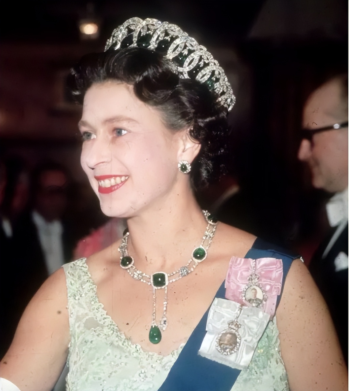 梅根被气走了,梅根卡米拉最新视频