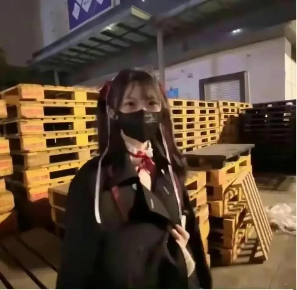 新型卖淫，日租女友，一天1000到1500不等，害了多少家庭