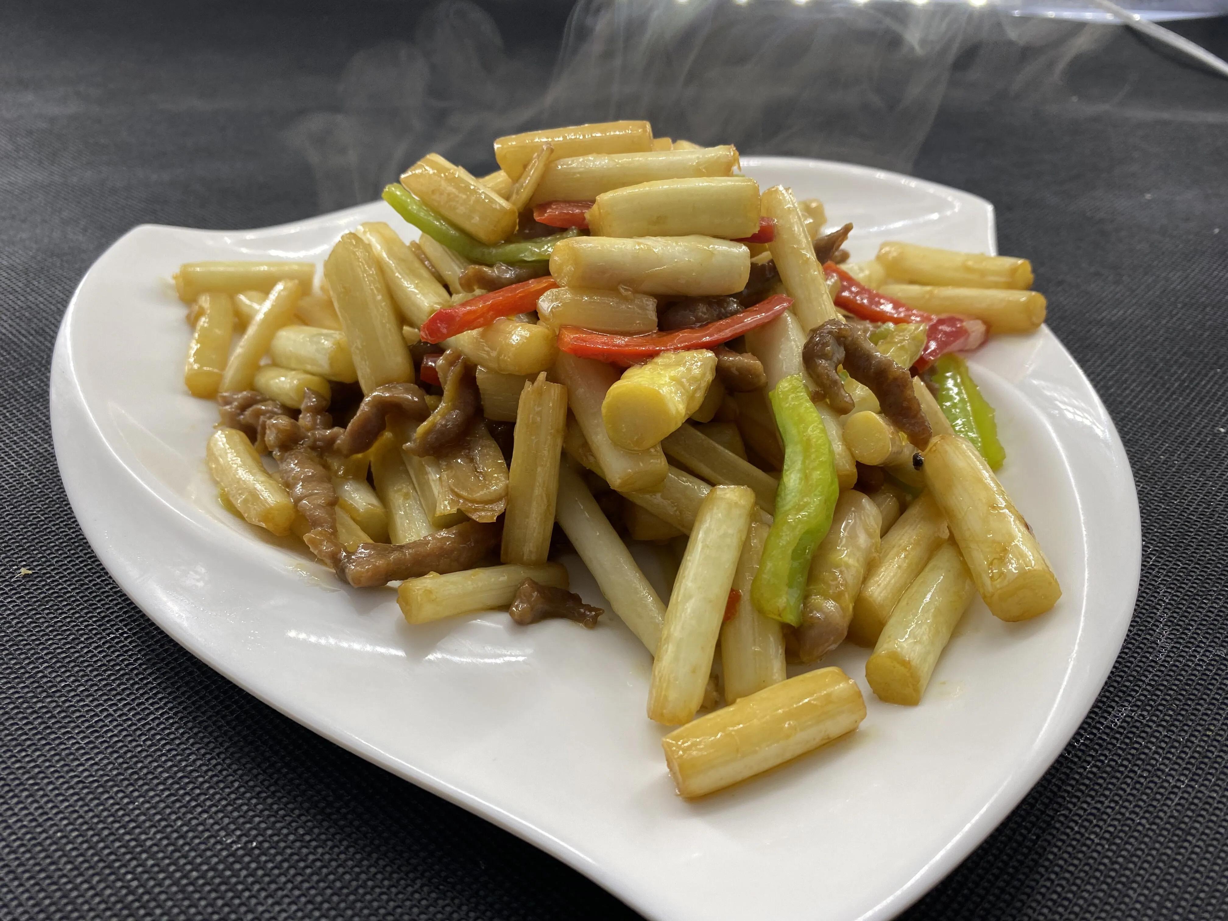 曹县芦笋面积最大，可三十年里全部出口给外国人吃了