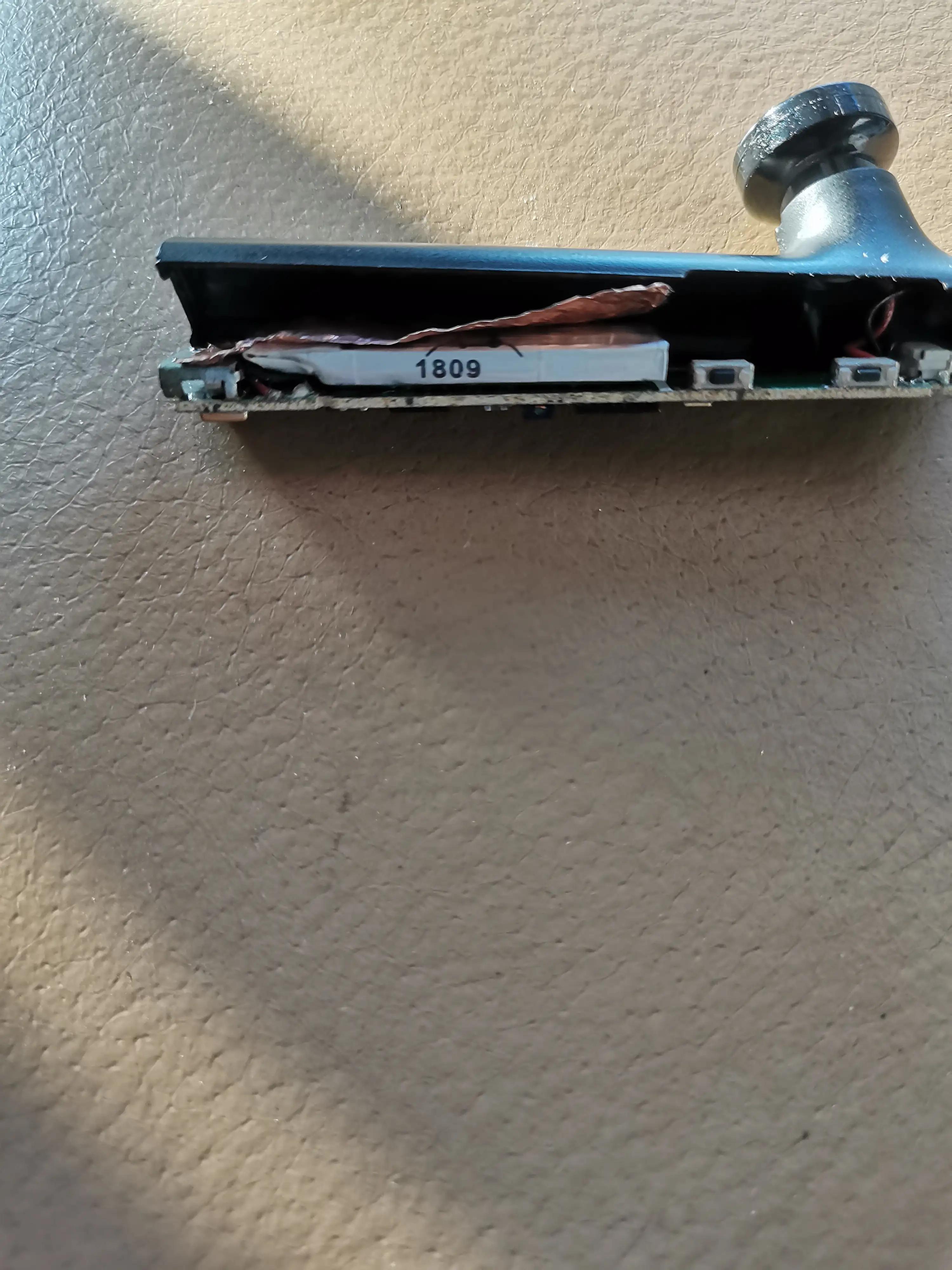 小米蓝牙耳机青春版麦克风在哪里,小米蓝牙耳机青春版麦克风坏了