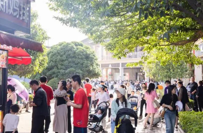 折扣店消费降级,折扣店为什么越来越多