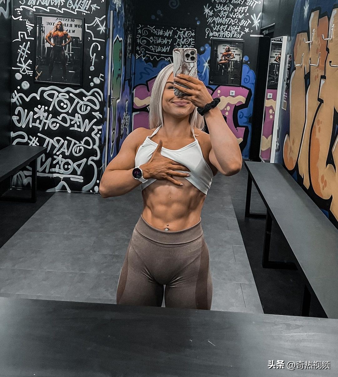 欧美风强壮女人肌肉女腹肌性感欧美身材