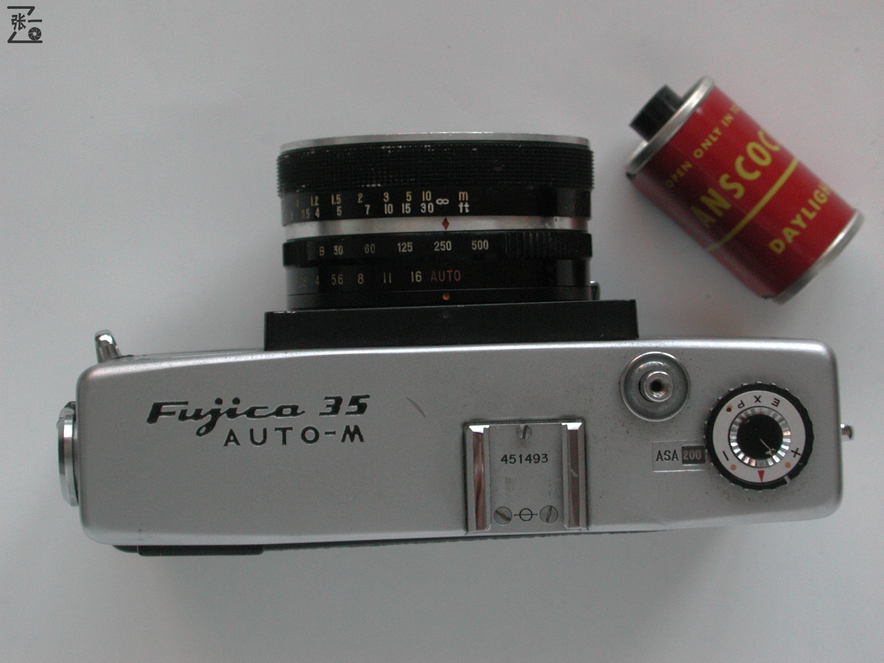 倒片旋钮在机身侧面的日本Fujica35Auto-M旁轴相机！1962年问世