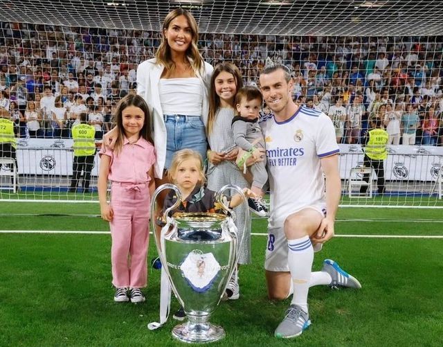 盘点世界杯的球王太太团,世界杯32强当家球星