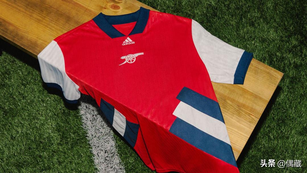 限量7张！TheDugout上架C罗超大幅签名海报