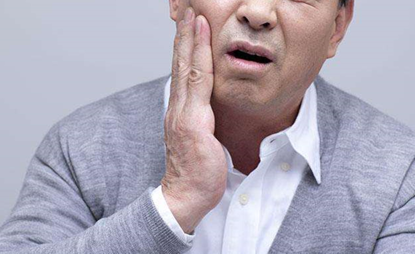 得了口腔溃疡怎么缓解疼痛更有效,缓解口腔溃疡的疼痛常见简单方法