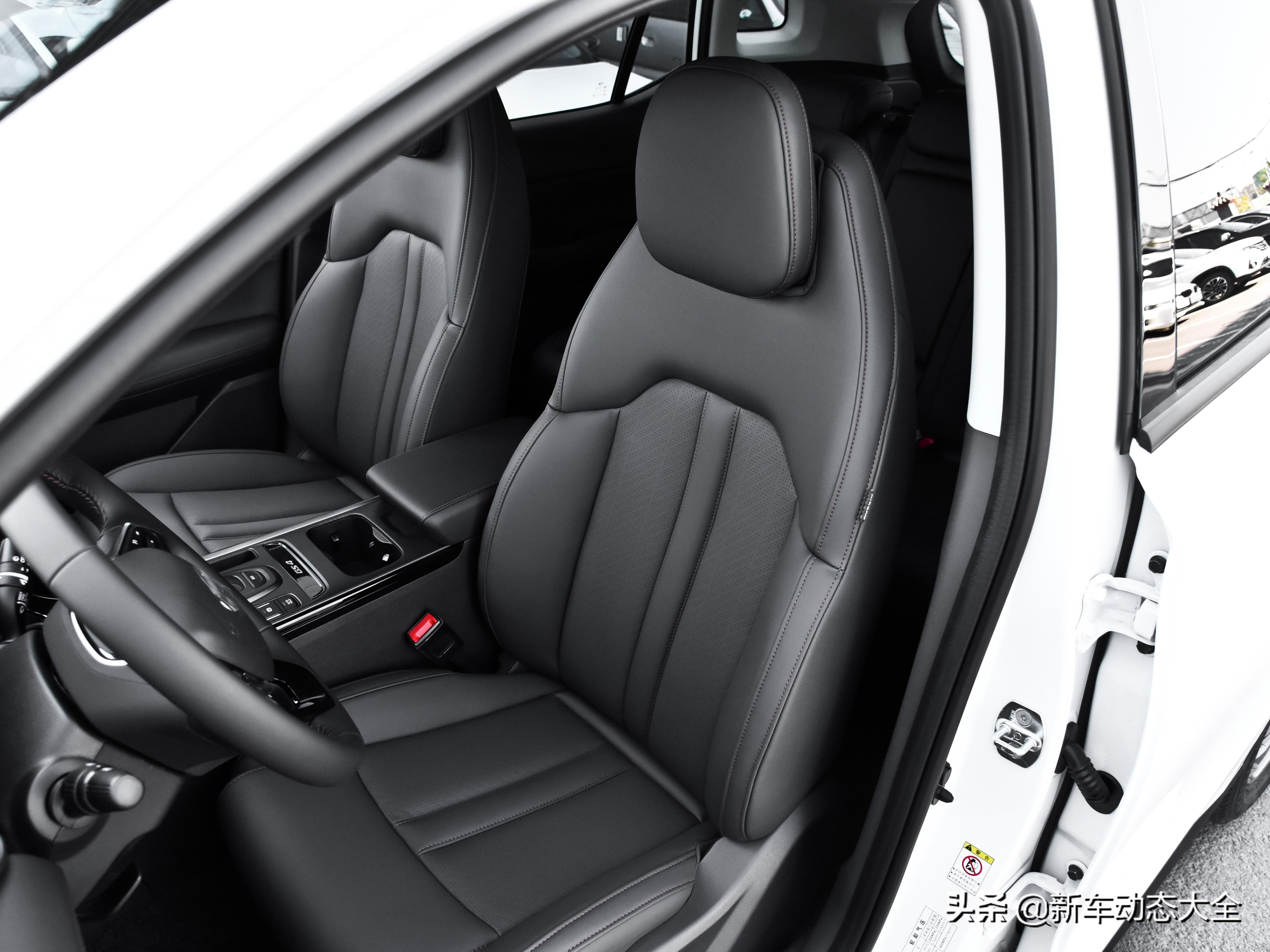 皮实耐用国产车,传祺gs4plus2.0t和瑞虎82.0t对比