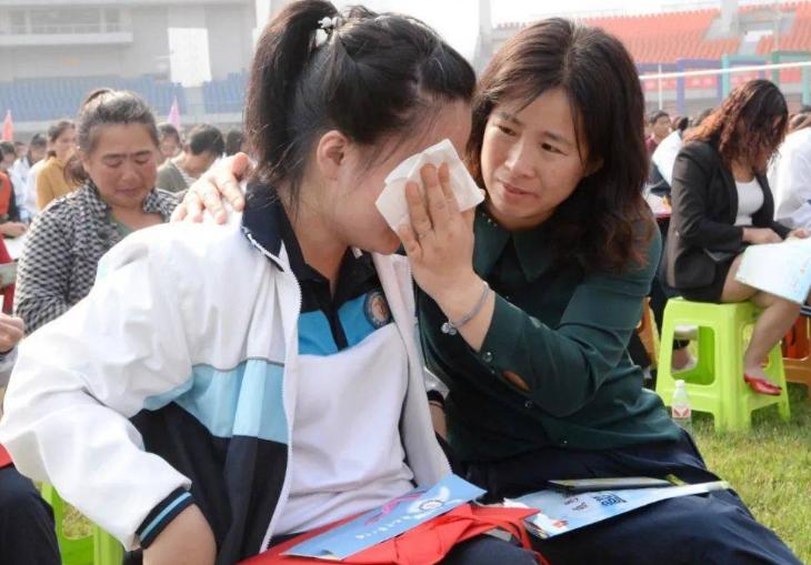 麻绳专挑细处断！高中生的弟弟离世一周，父亲又因病住进了ICU