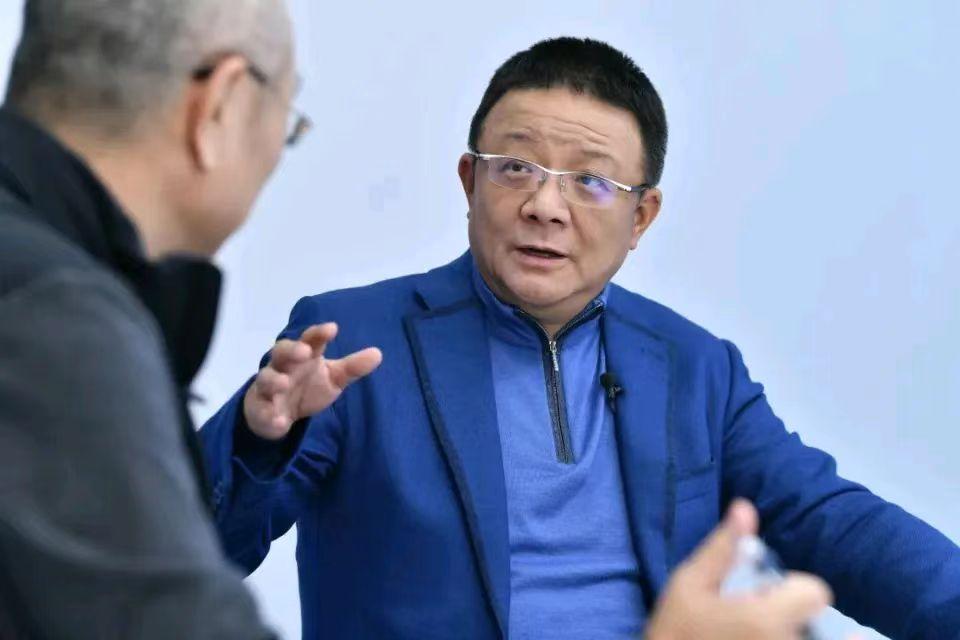 许家印和他的兄弟们