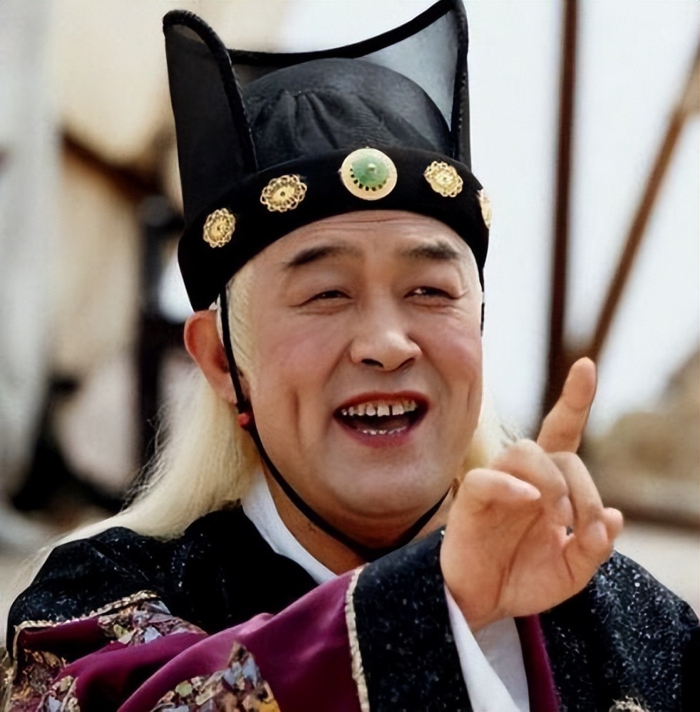 铁胆神侯发现素心和古三通有儿子,铁胆神侯跟海棠谈古三通