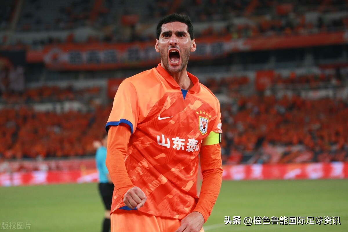 泰山队夏窗的补强重点在中卫和中锋位置，新外援可能会是高中锋？