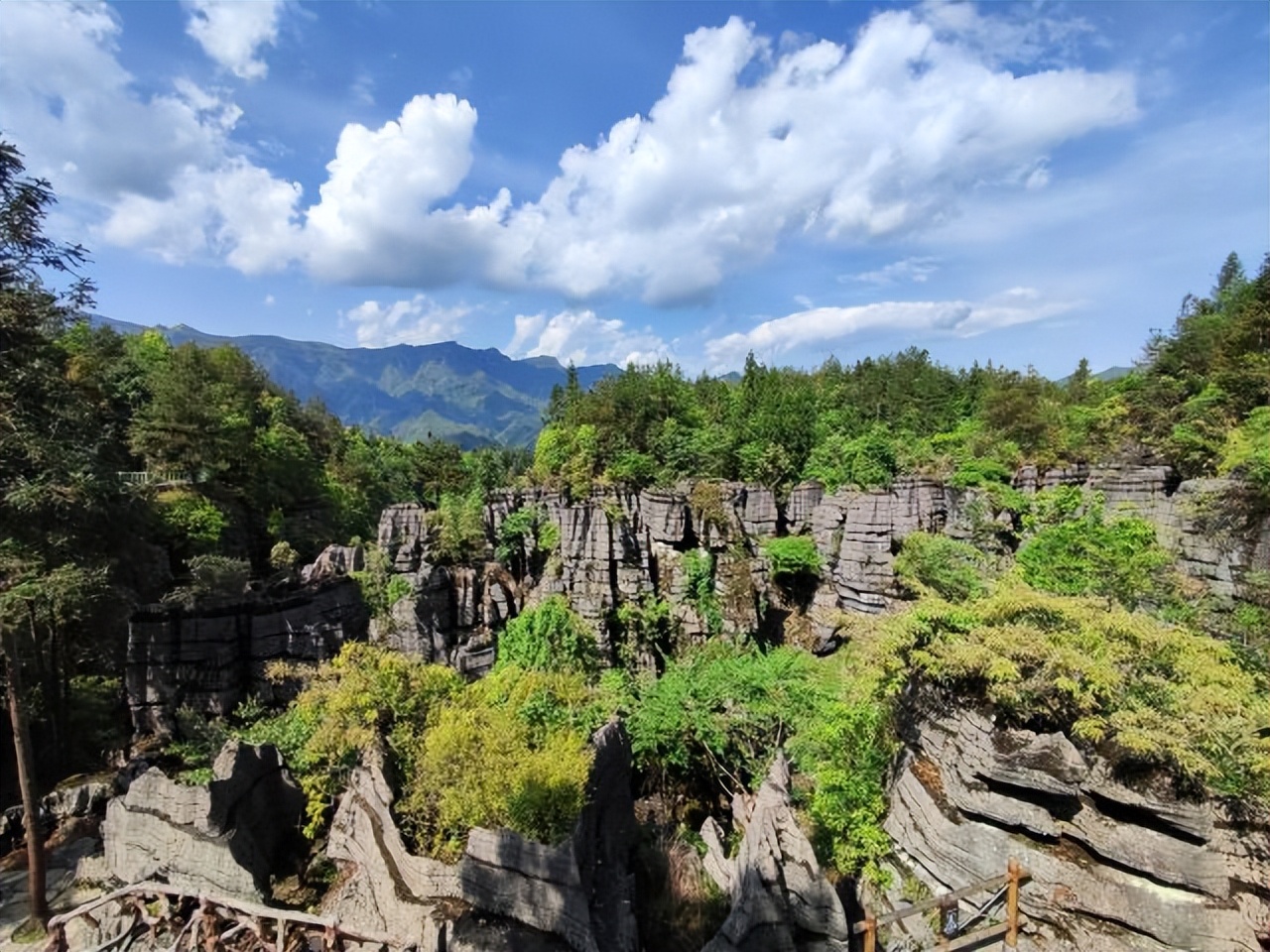 西安到恩施自驾沿途哪些旅游景点,恩施哪个景点不用爬山的路线好走
