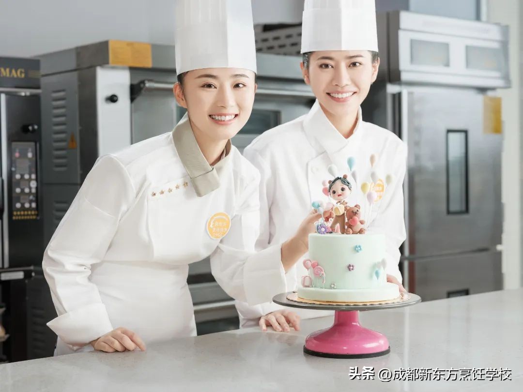 高中毕业女孩子学个什么技术好,女生高中学历适合学什么专业