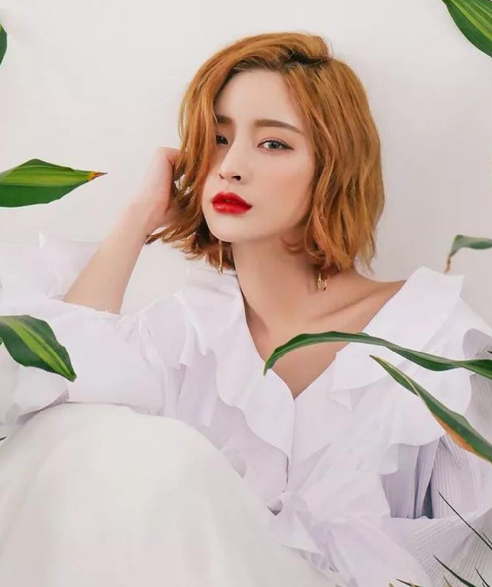 显脸小发型圆脸方脸,方圆脸剪什么发型显脸小显年轻