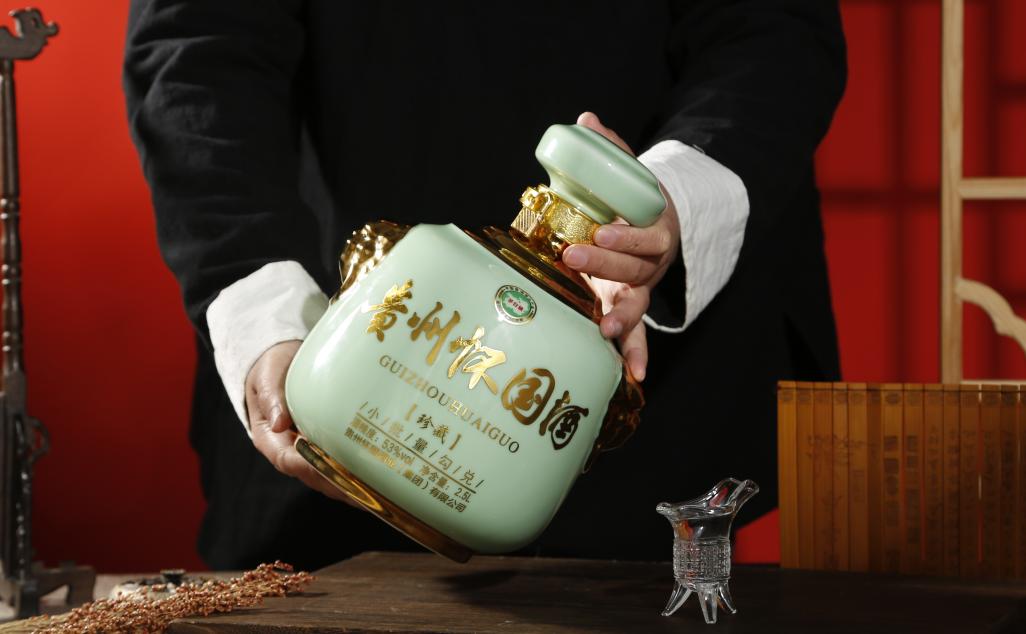 坛酒收藏,坛装酒收藏价值如何